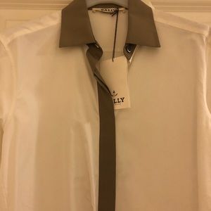 New with tags Bally buttons down shirt!